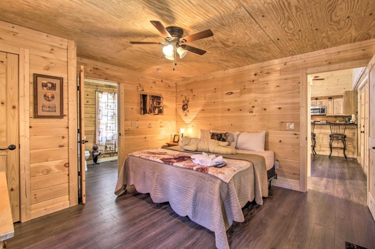 The Phoenix Cabin With Hot Tub In Gatlinburg! Bagian luar foto