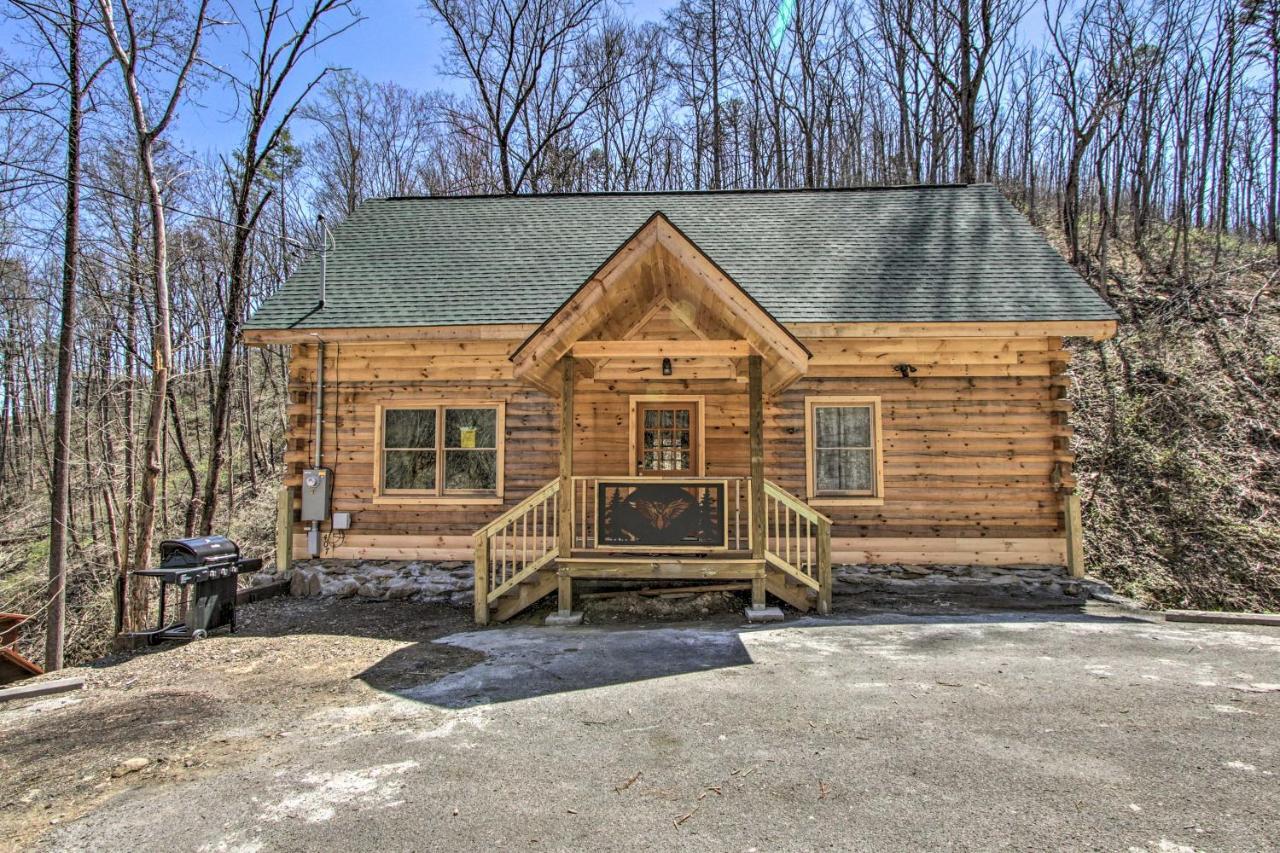 The Phoenix Cabin With Hot Tub In Gatlinburg! Bagian luar foto